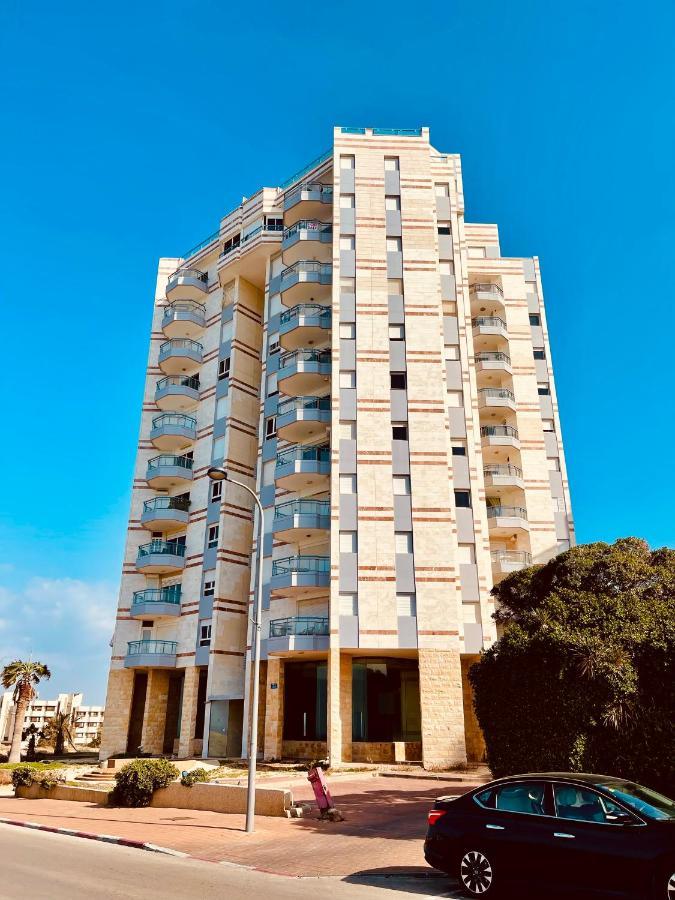 Royal Aparatment On The Sea , Blvd Nitza 34 Netanya Exterior photo