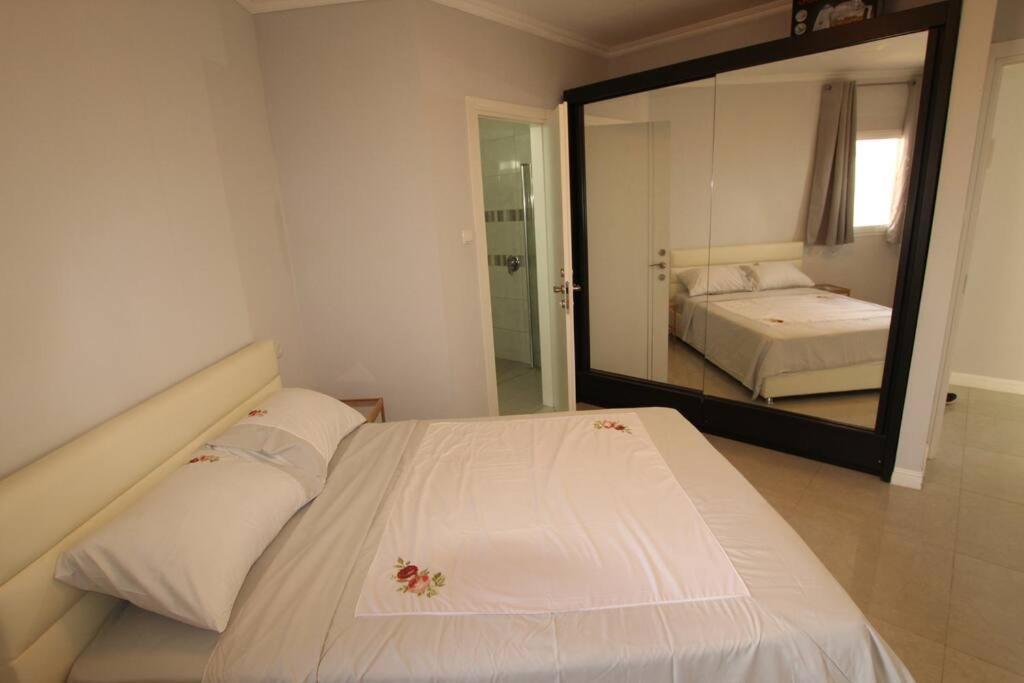 Royal Aparatment On The Sea , Blvd Nitza 34 Netanya Exterior photo